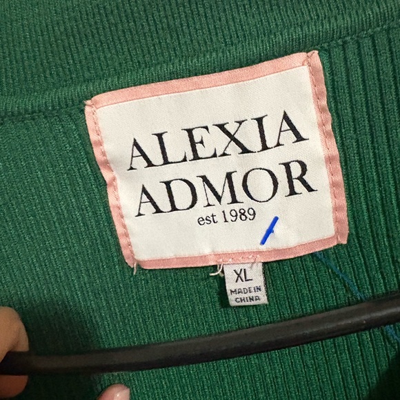 ALEXIA ADMOR Ribbed Knit Asymmetric Button Down - Picture 2 of 2